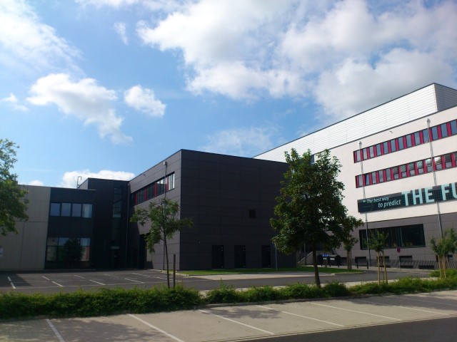 Maschinensaal und Schulungsräume